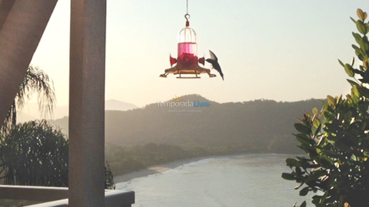 Casa para aluguel de temporada em São Sebastião (Barra do Sahy)