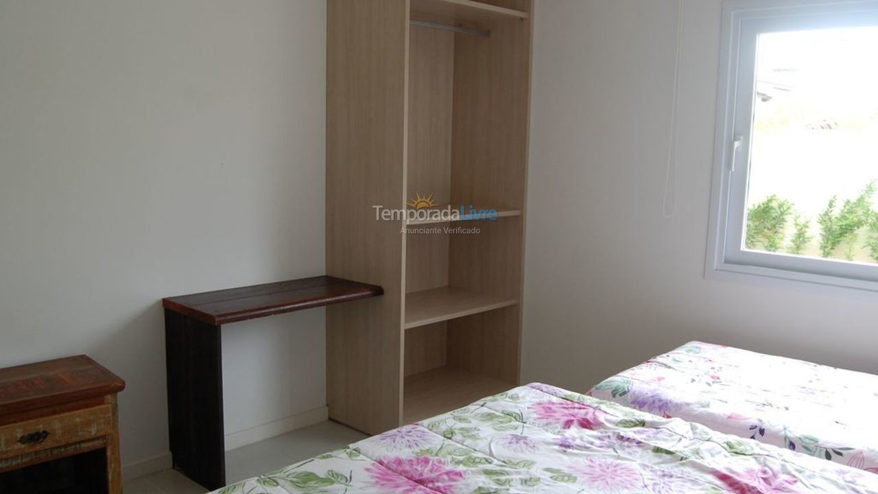 Casa para aluguel de temporada em Camaçari (Praia de Guarajuba)