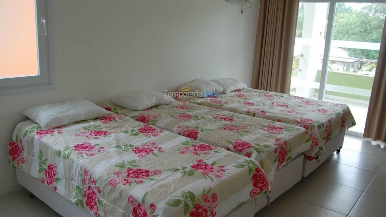 Casa para aluguel de temporada em Camaçari (Praia de Guarajuba)