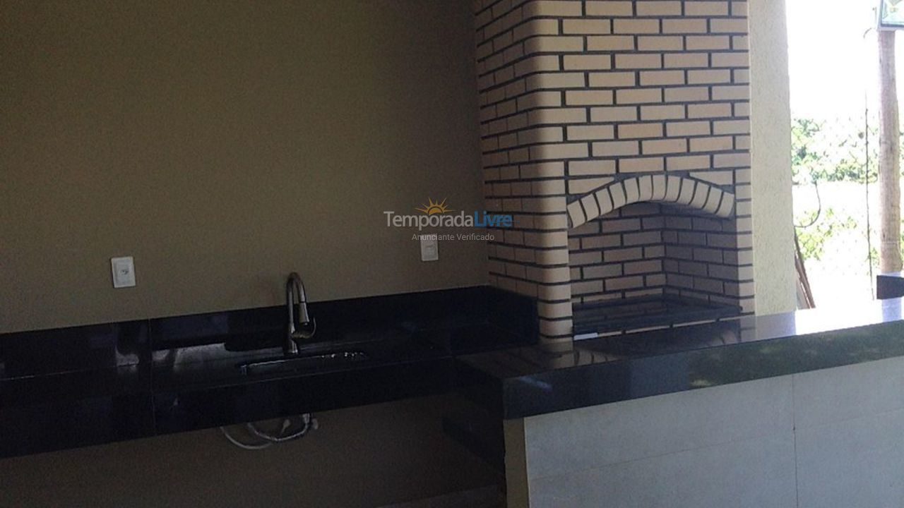 Casa para aluguel de temporada em Camaçari (Praia de Guarajuba)