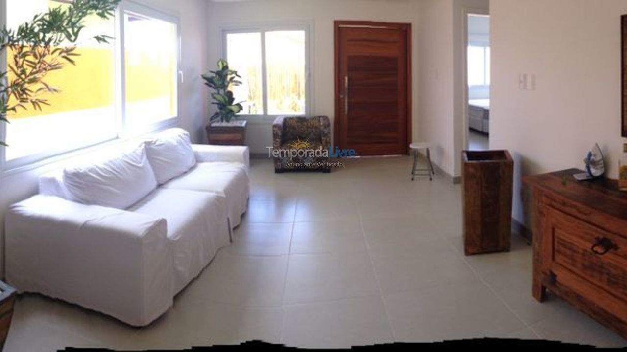 Casa para aluguel de temporada em Camaçari (Praia de Guarajuba)