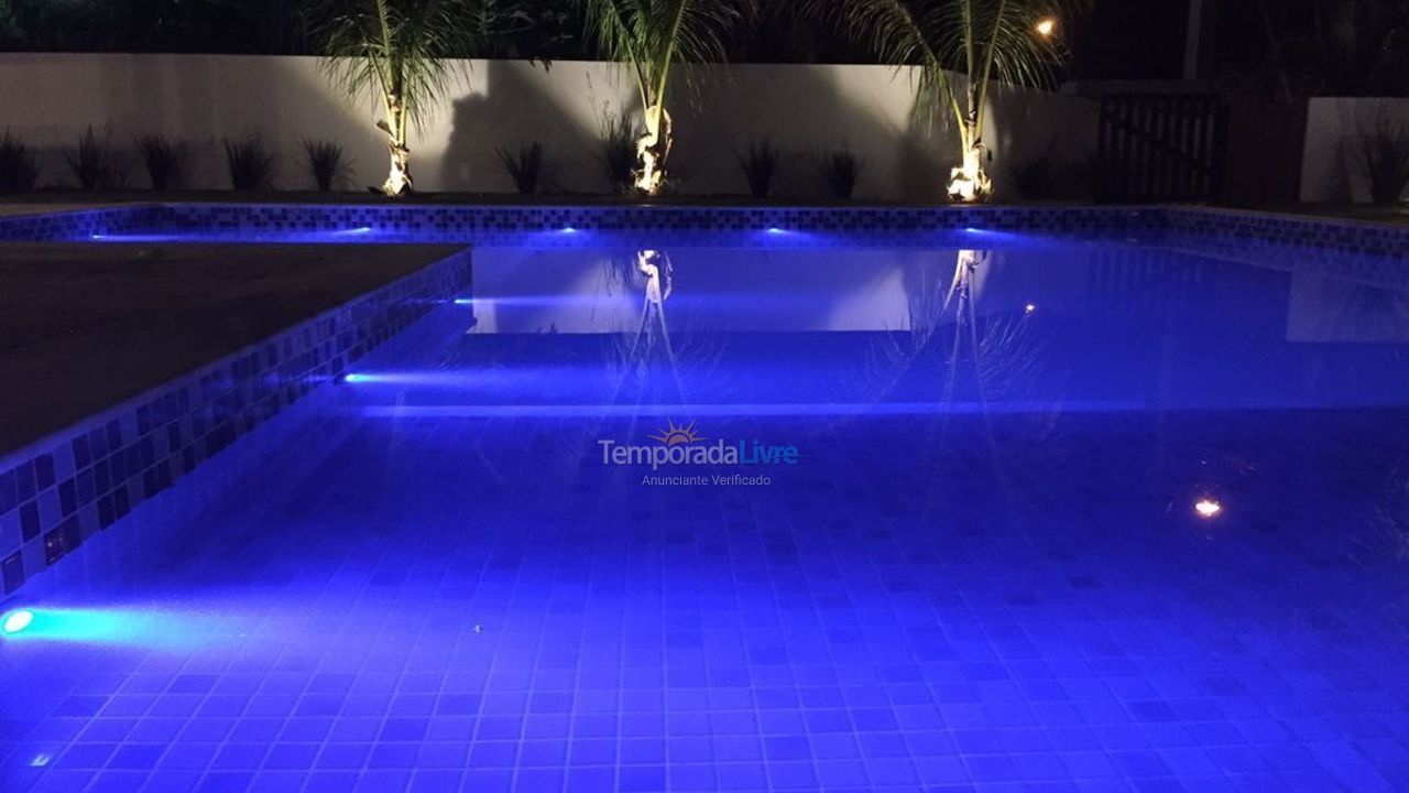 Casa para alquiler de vacaciones em Camaçari (Praia de Guarajuba)