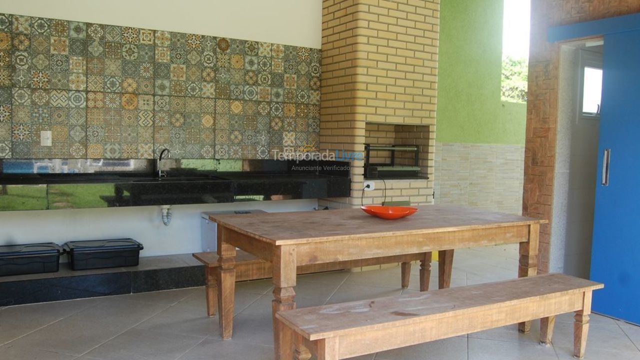 Casa para aluguel de temporada em Camaçari (Praia de Guarajuba)