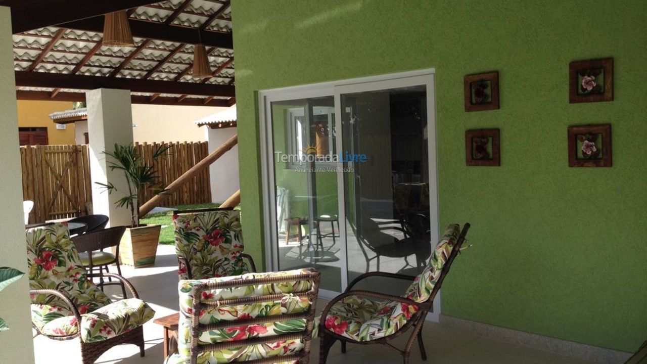 Casa para aluguel de temporada em Camaçari (Praia de Guarajuba)