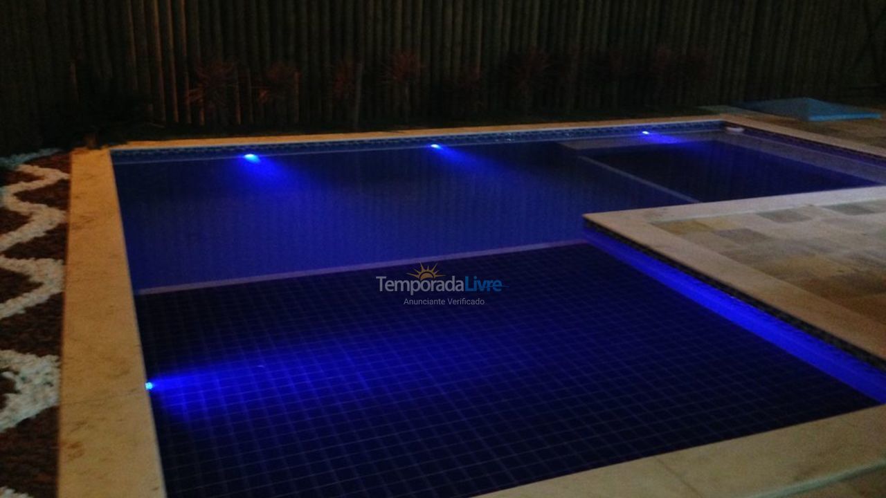 Casa para aluguel de temporada em Camaçari (Praia de Guarajuba)