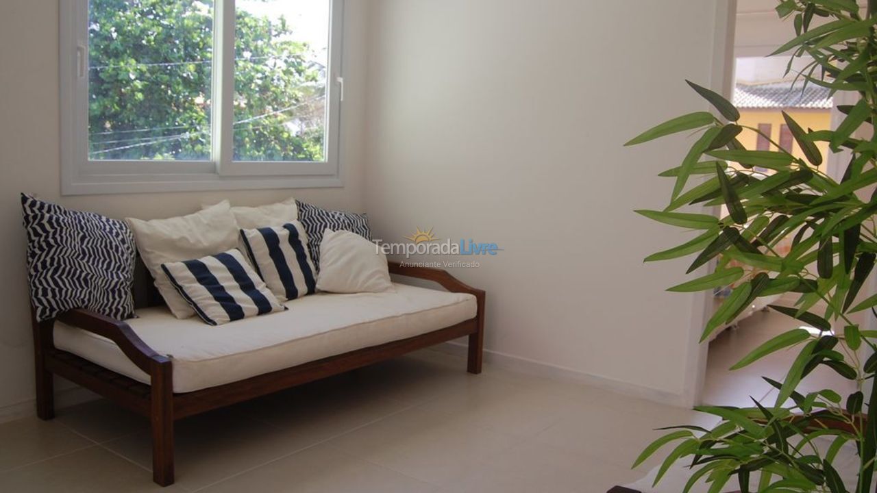 Casa para aluguel de temporada em Camaçari (Praia de Guarajuba)