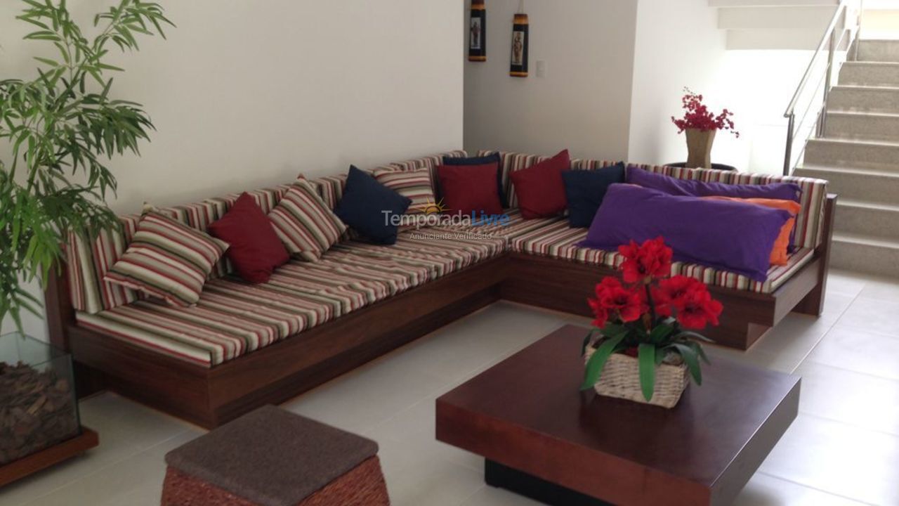 Casa para aluguel de temporada em Camaçari (Praia de Guarajuba)