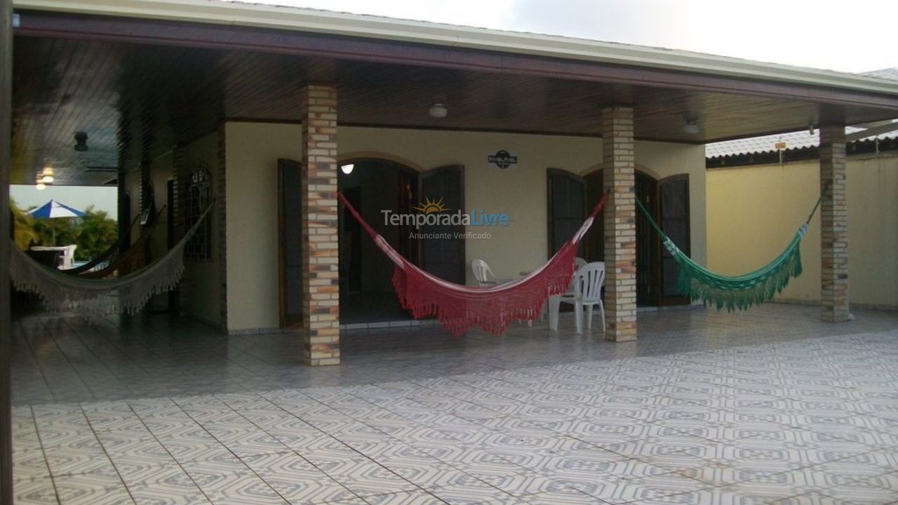 Casa para alquiler de vacaciones em Matinhos (Caiobá)