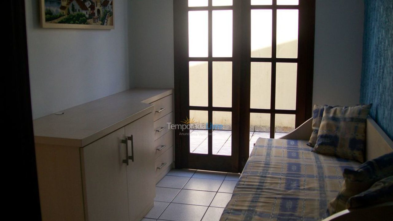 Casa para alquiler de vacaciones em Matinhos (Caiobá)