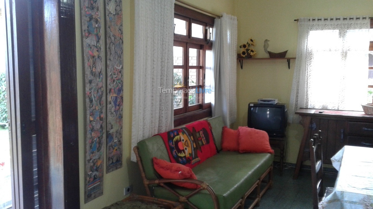 Casa para aluguel de temporada em Ubatuba (Lagoinha)