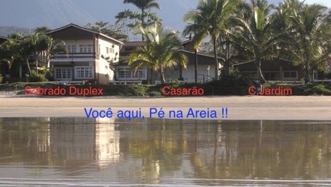 Nossas tres casas pe na areia. frente ao mar !