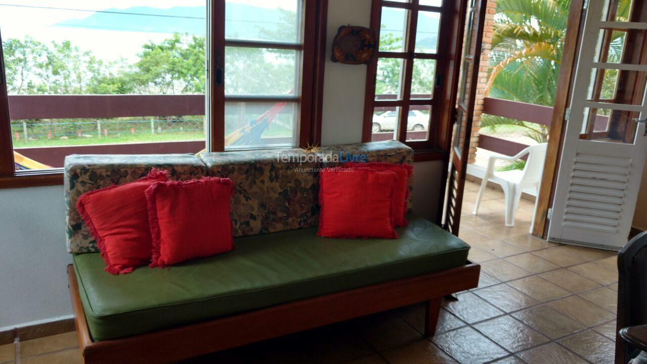 Casa para aluguel de temporada em Ubatuba (Lagoinha)