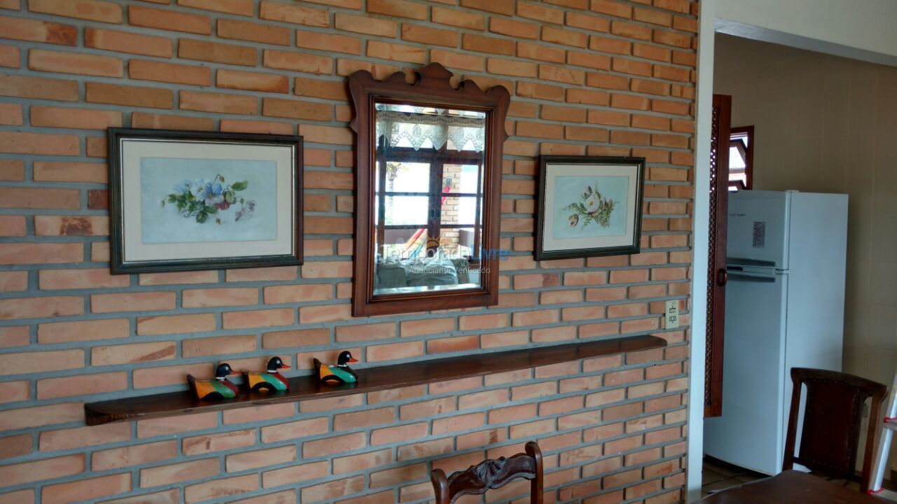 Casa para aluguel de temporada em Ubatuba (Lagoinha)