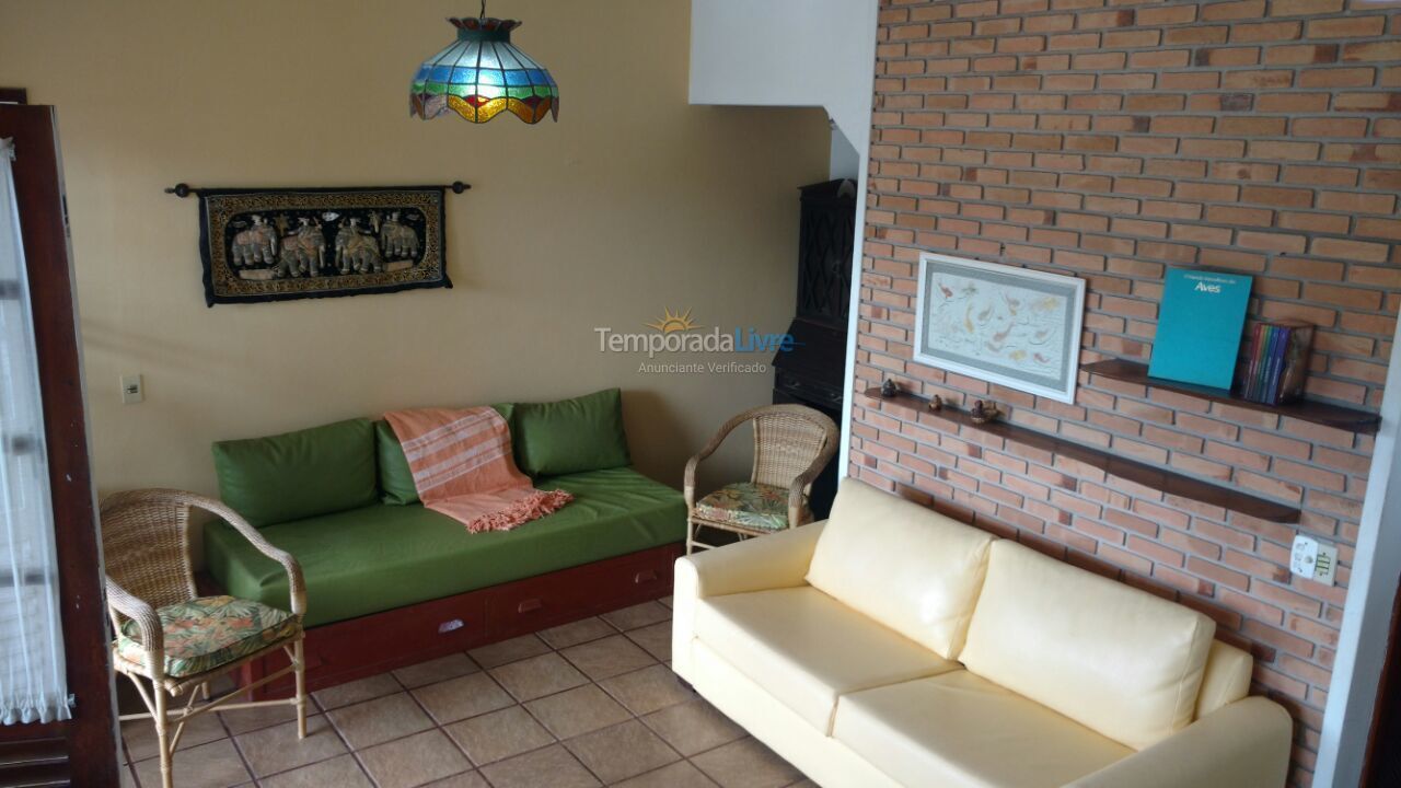 Casa para aluguel de temporada em Ubatuba (Lagoinha)