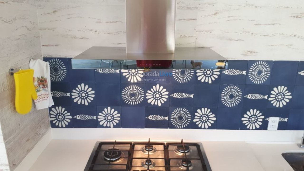 Casa para aluguel de temporada em Camaçari (Praia de Guarajuba)