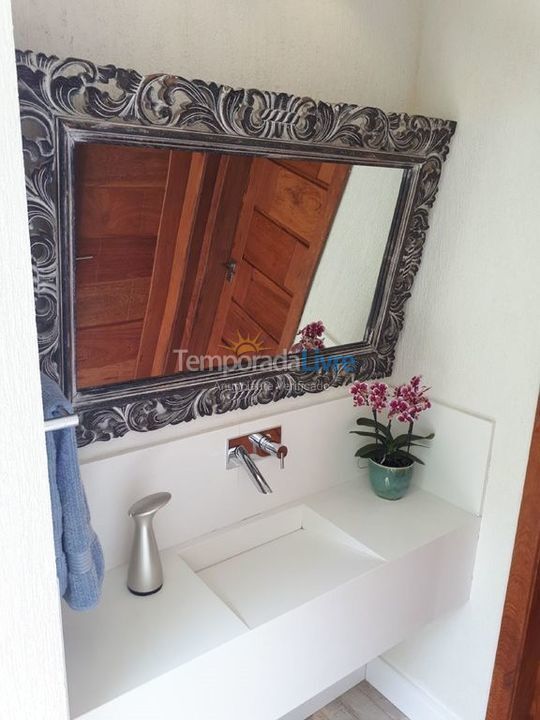 Casa para aluguel de temporada em Camaçari (Praia de Guarajuba)