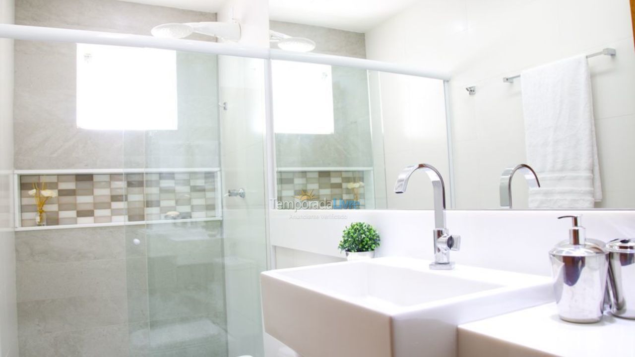 Casa para aluguel de temporada em Camaçari (Praia de Guarajuba)