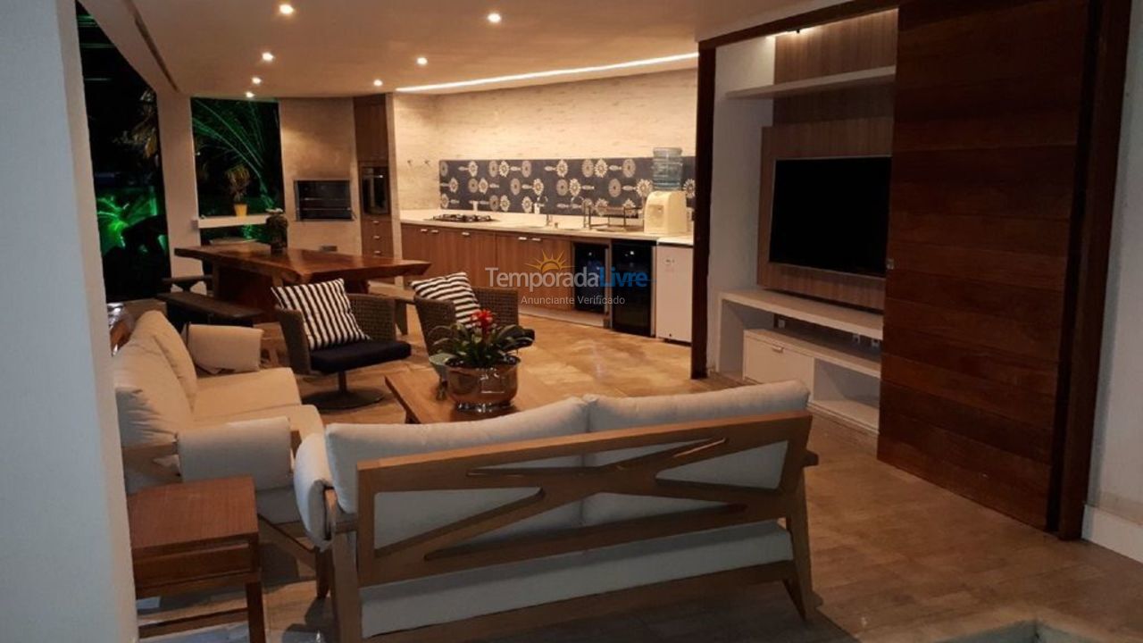 Casa para aluguel de temporada em Camaçari (Praia de Guarajuba)