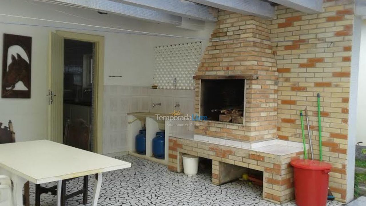 Casa para alquiler de vacaciones em Ubatuba (Lagoinha)