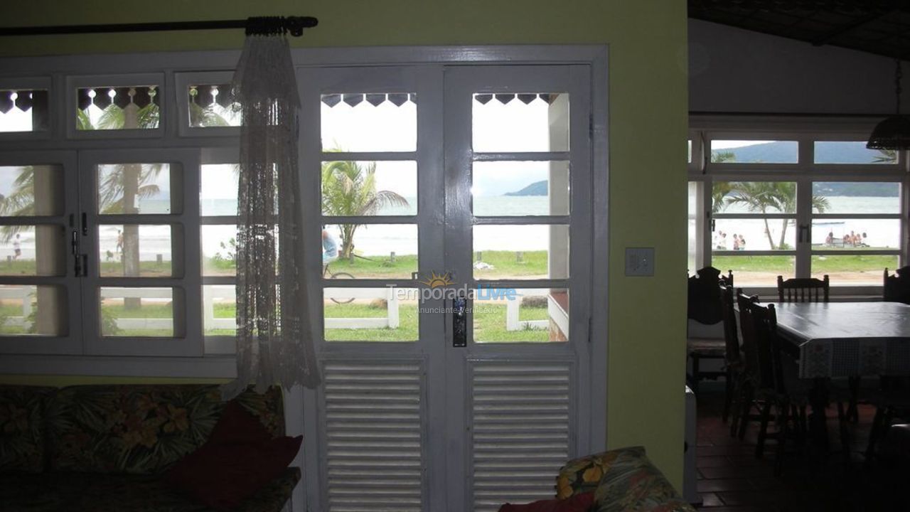 Casa para alquiler de vacaciones em Ubatuba (Lagoinha)