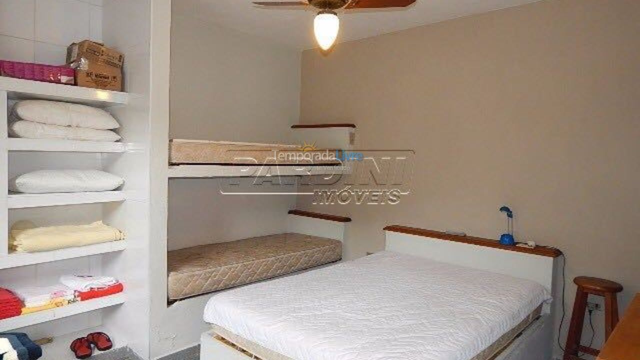 Casa para alquiler de vacaciones em Ubatuba (Praia Grande)