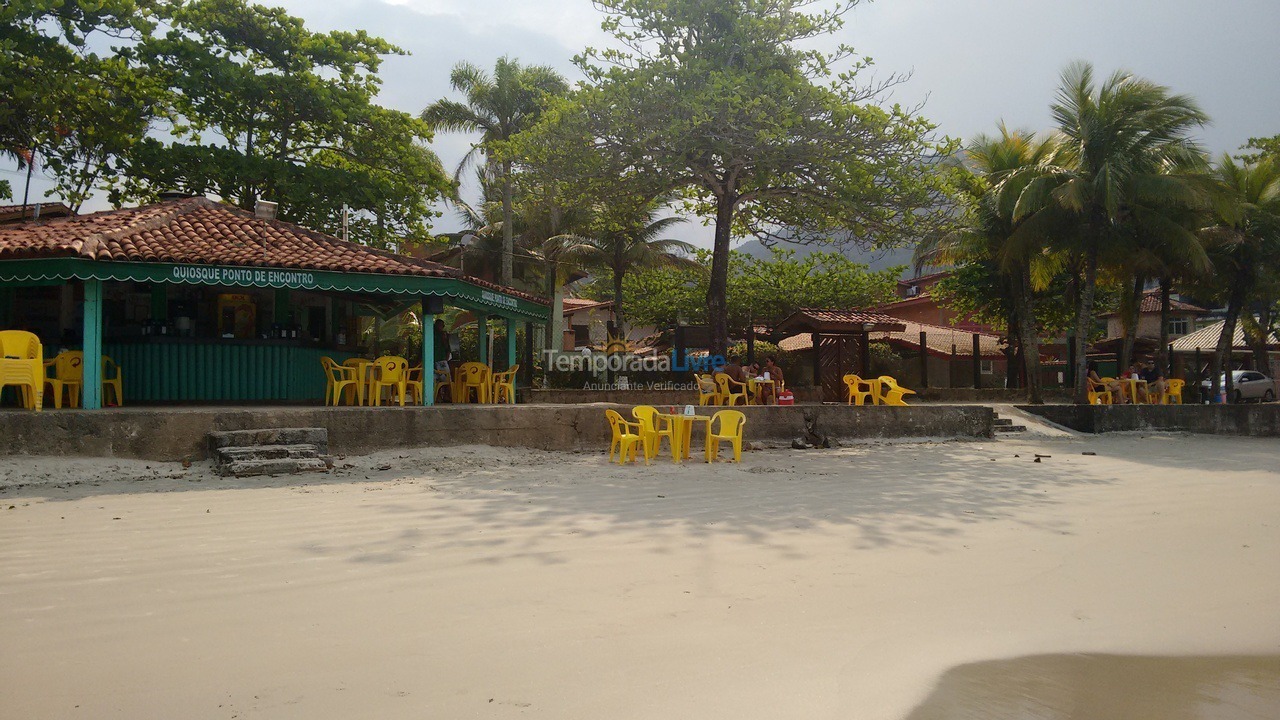 Apartamento para aluguel de temporada em Ubatuba (Praia das Toninhas)