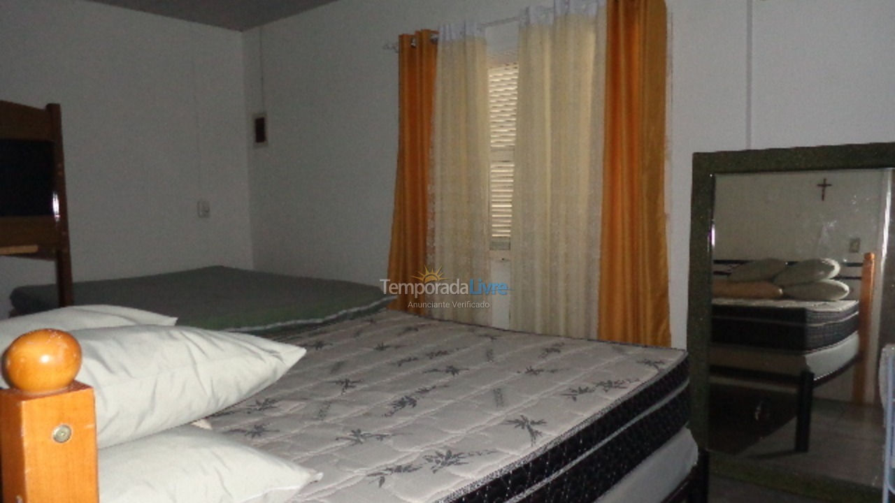 Casa para aluguel de temporada em São Francisco do Sul (Enseada)