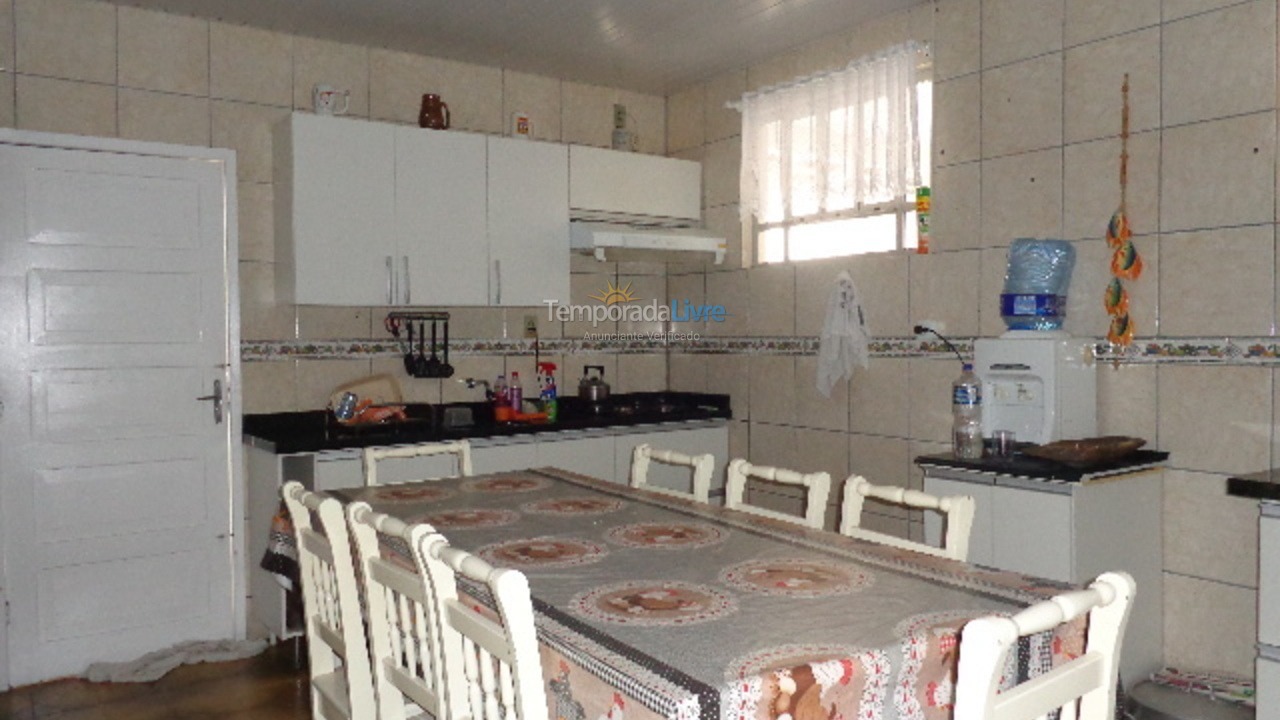 Casa para aluguel de temporada em São Francisco do Sul (Enseada)