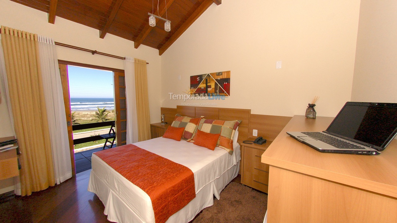Casa para alquiler de vacaciones em Imbituba (Praia da Vila)