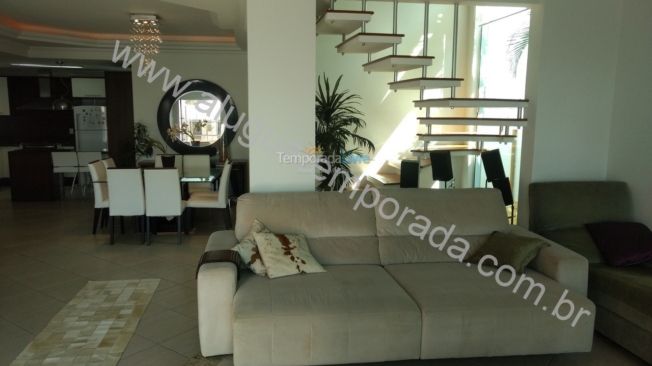 Casa para alquiler de vacaciones em Bombinhas (Mariscal)