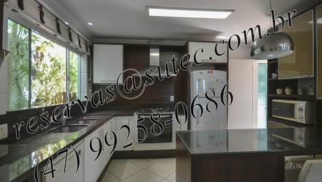 Casa de lujo con piscina a 100 metros de la playa de Mariscal