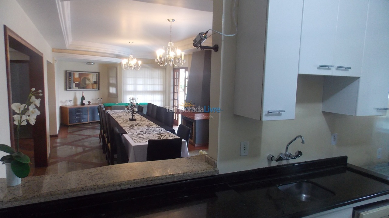 Casa para alquiler de vacaciones em Imbituba (Praia da Vila)