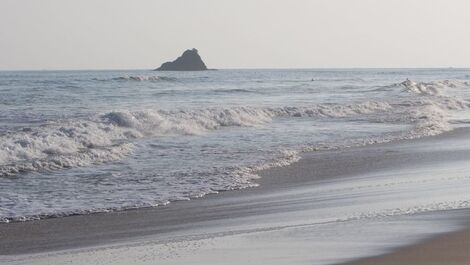 PRAIA TRANQUILA PRÓPRIA PARA BANHO