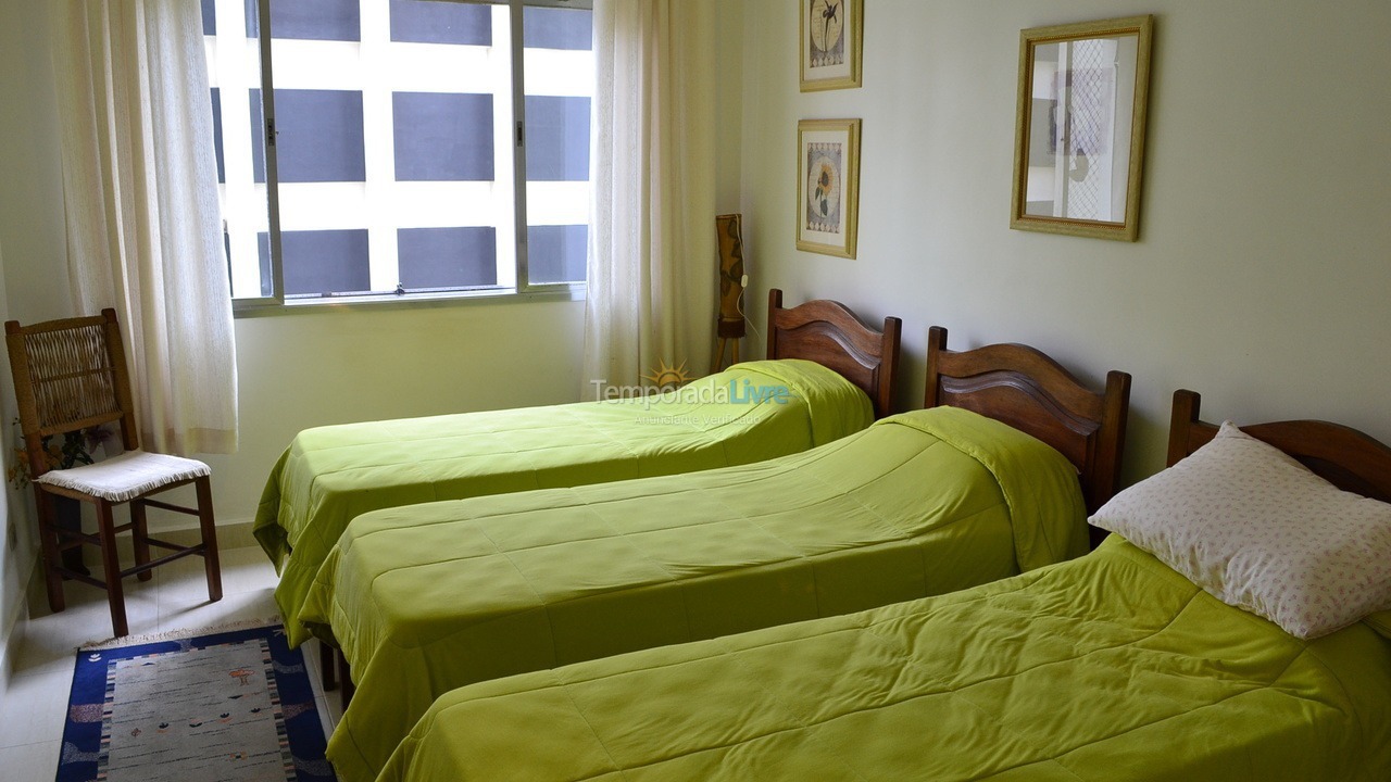 Apartamento para aluguel de temporada em Guarujá (Pitangueiras)