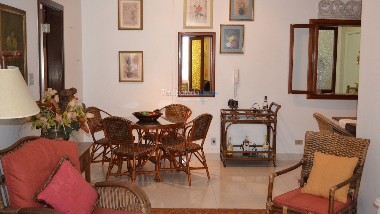 Apartamento para aluguel de temporada em Guarujá (Pitangueiras)