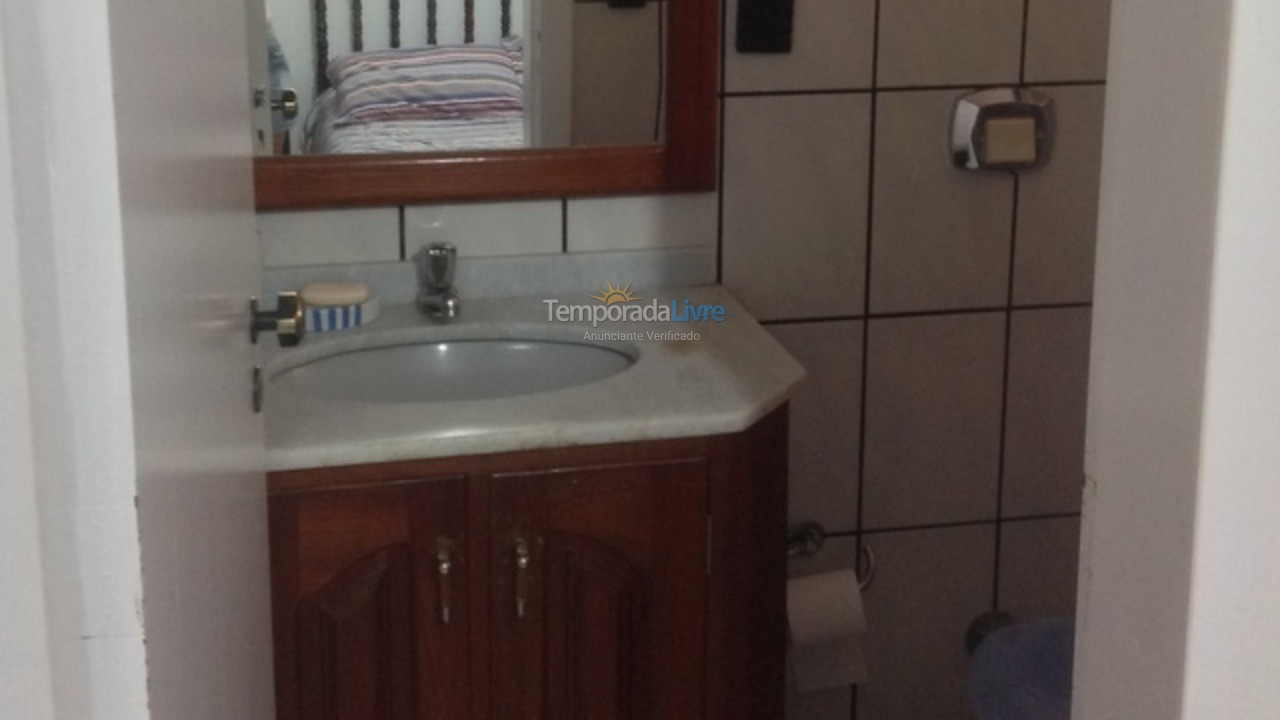 Apartment for vacation rental in Itapema (Meia Praia)