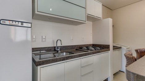 Espetacular apartamento 2 dormitórios 50 metros do mar, Canasvieiras!