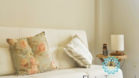 Leautiful apartment, condo insurance and near the sea!