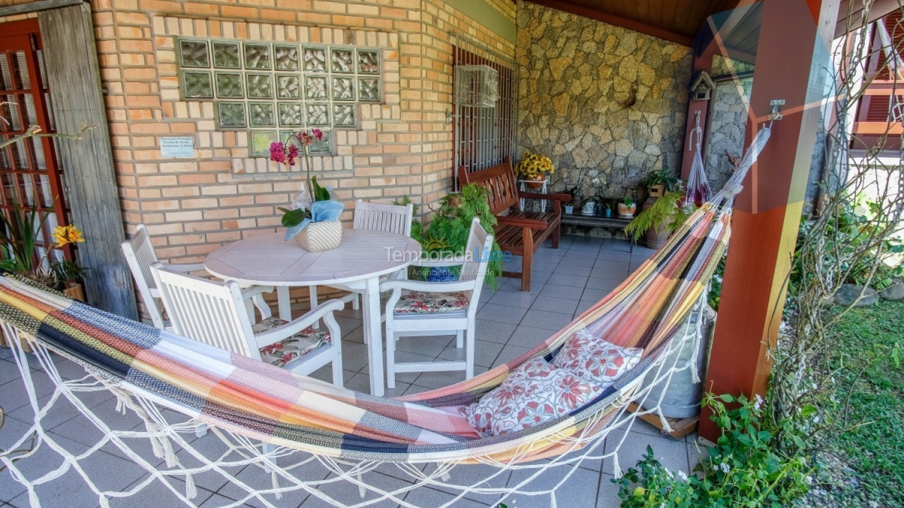Casa para alquiler de vacaciones em Florianópolis (Cachoeira do Bom Jesus)