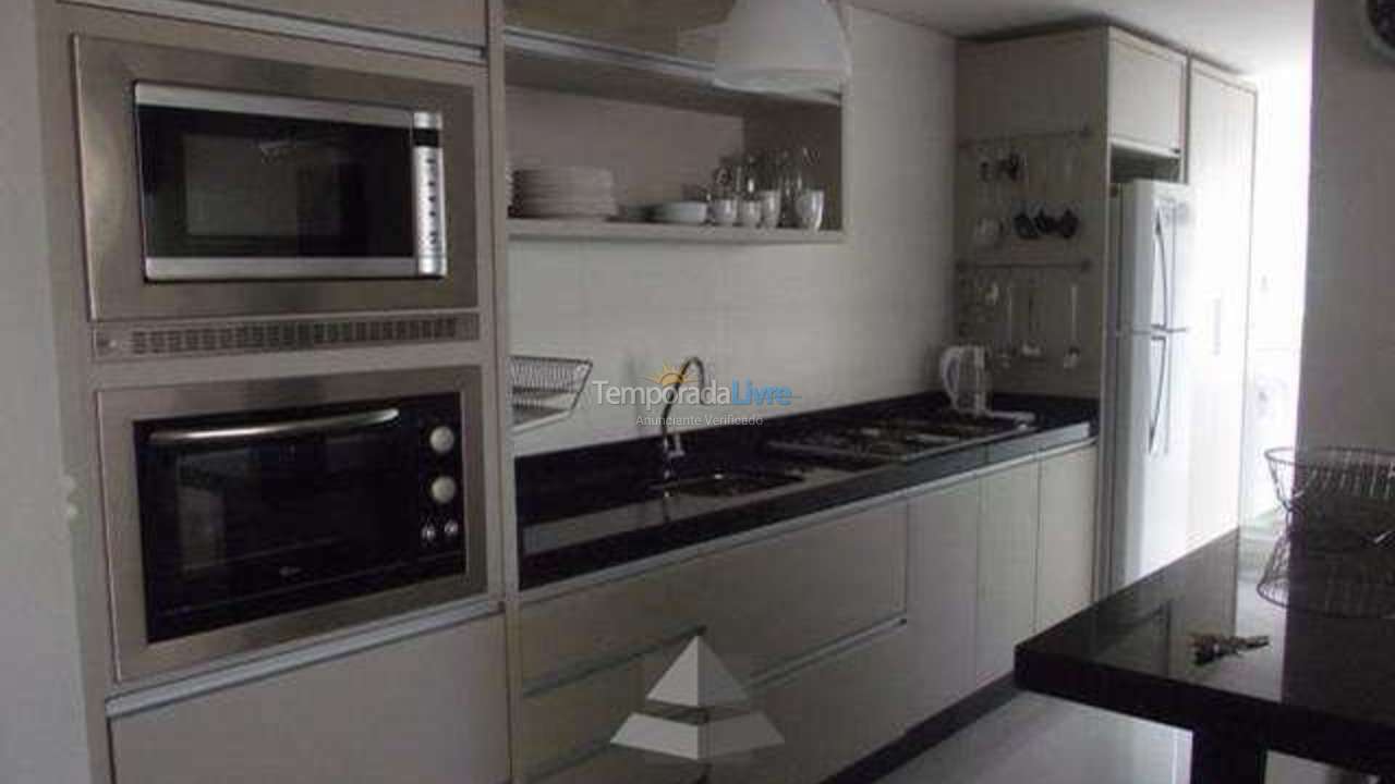 Apartment for vacation rental in Bombinhas (Praia de Bombinhas)