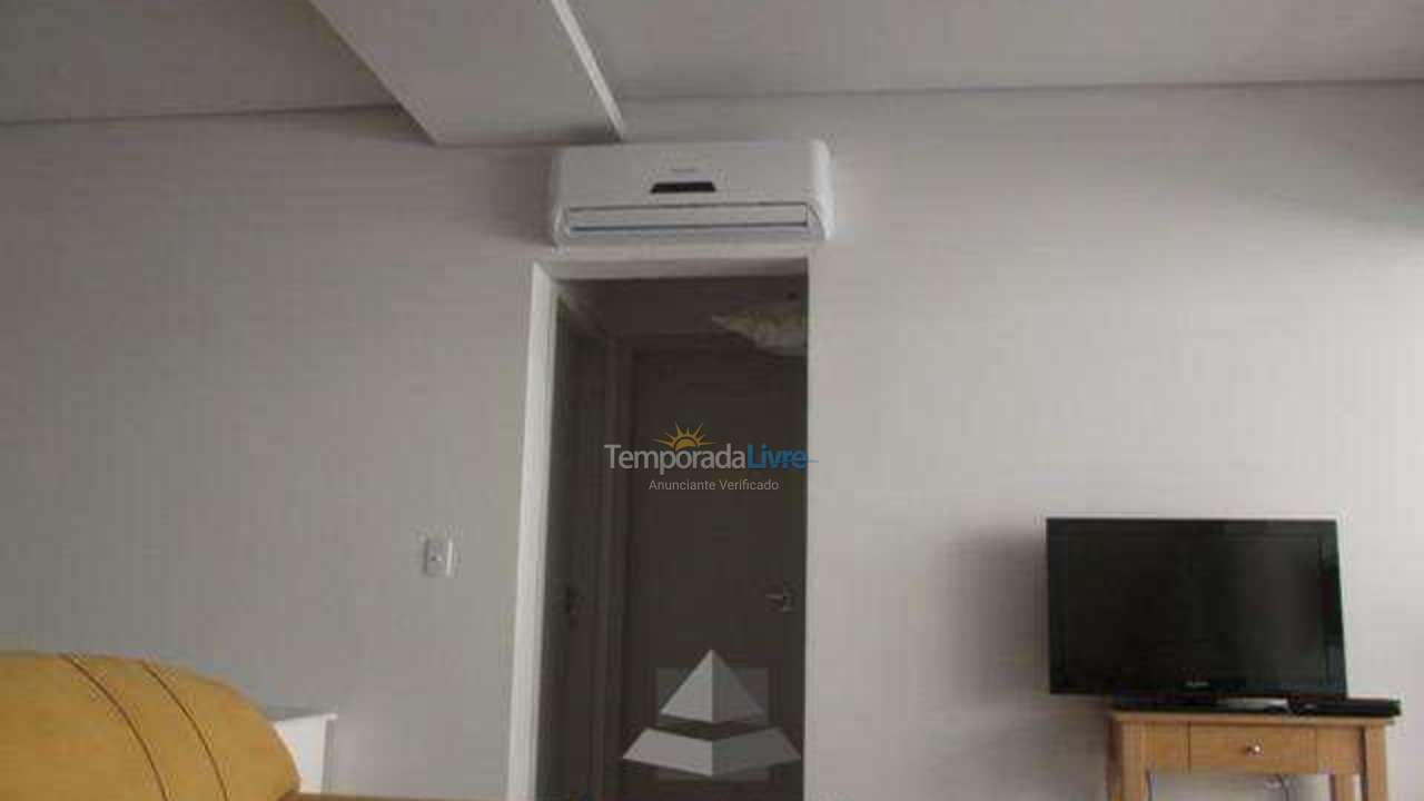 Apartment for vacation rental in Bombinhas (Praia de Bombinhas)