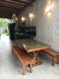 Varanda gourmet mesa 10 pessoas