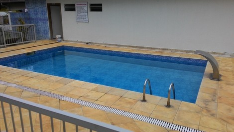 Piscina de uso compartilhado