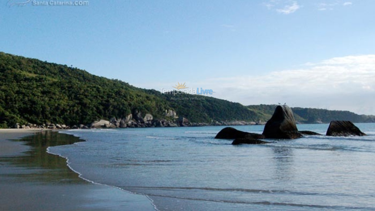 Casa para alquiler de vacaciones em Bombinhas (Praia de Bombas)
