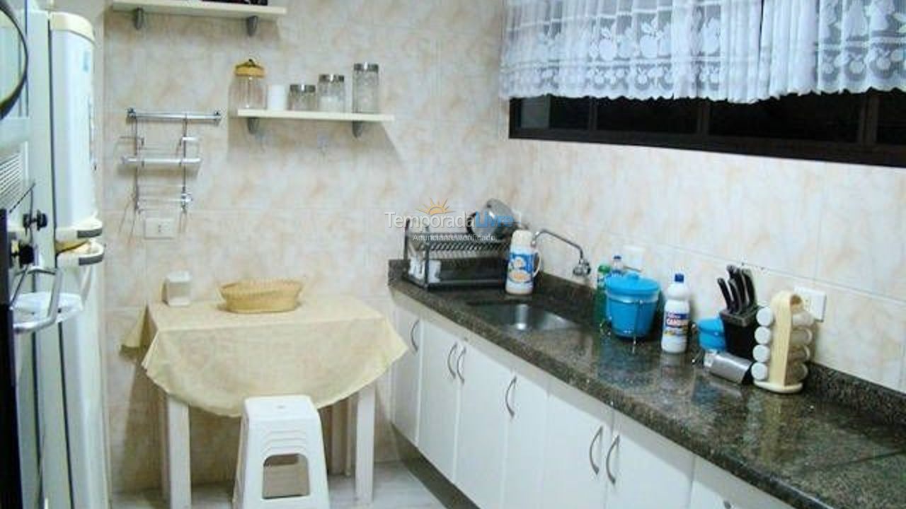 Apartment for vacation rental in Guarujá (Astúrias)