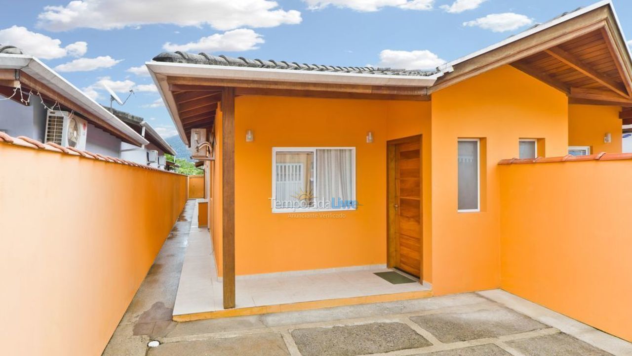 Casa para aluguel de temporada em São Sebastião (Maresias)