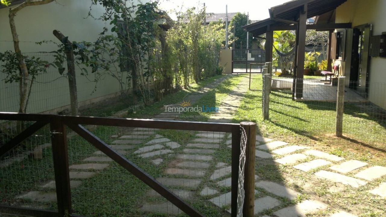 Casa para alquiler de vacaciones em Garopaba (Centro)