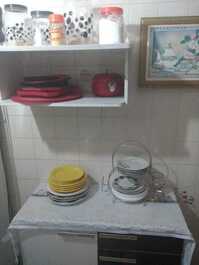 Apto frente ao mar Vila Tupi litoral sul com garagem e internet