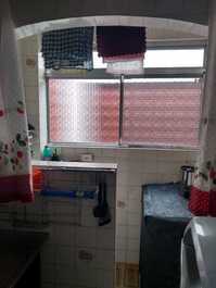 Apto frente ao mar Vila Tupi litoral sul com garagem e internet