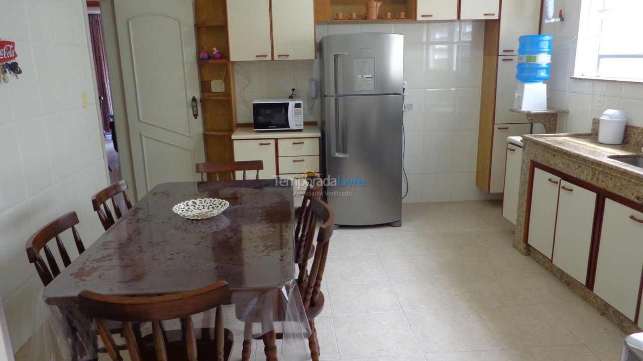 Apartamento para alquiler de vacaciones em Cabo Frio (Praia do Forte)